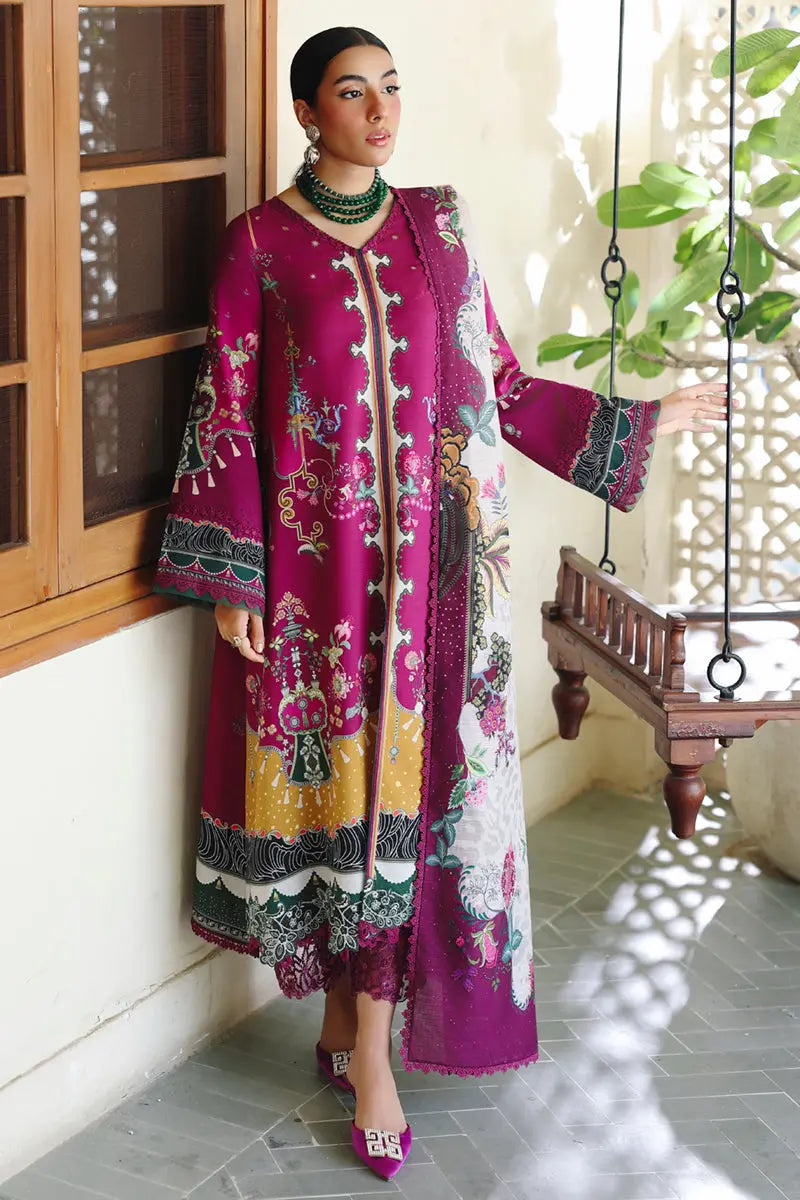 •• Qalamqar QLine showcasing original Pakistani craftsmanship Qalamqar QLine featuring traditional Pakistani embroidery