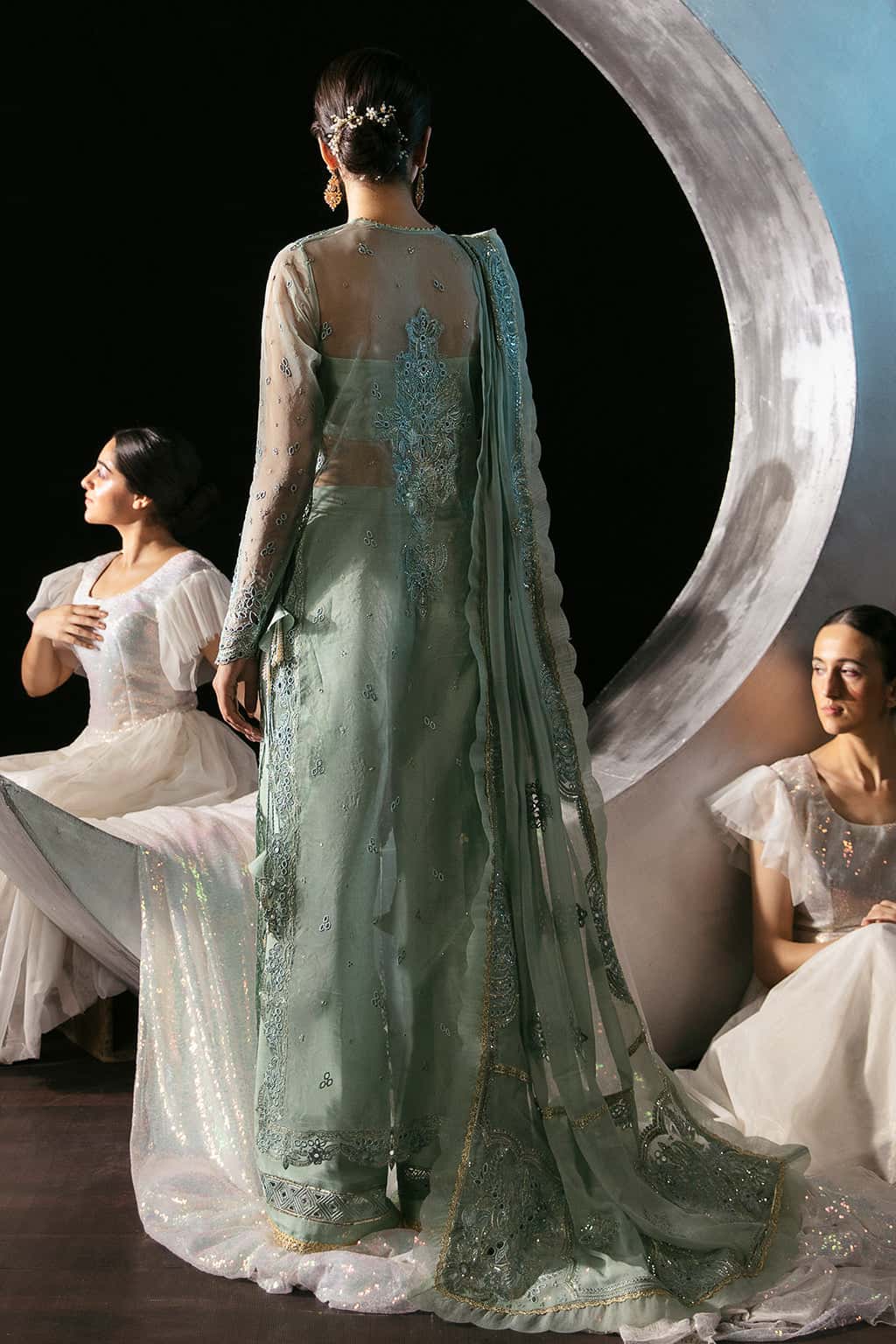 Amalfi by Afrozeh – La Fuchsia Festive Collection Aangan.the essence of lawn & chiffon