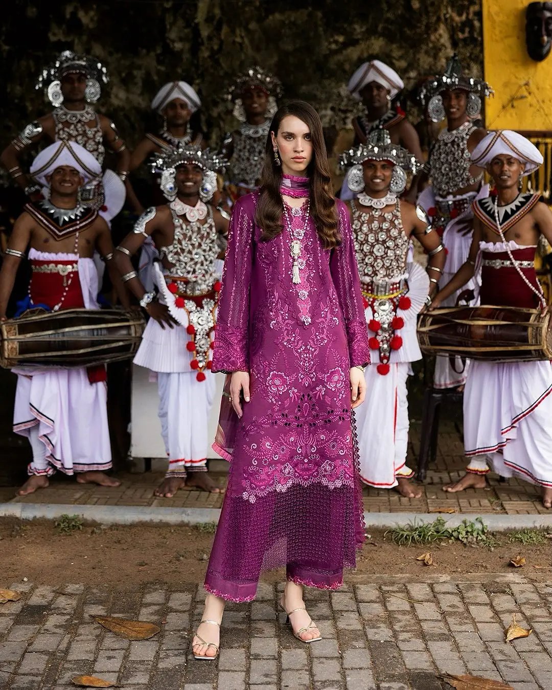 Mushq Manaram luxury lawn-25 Aangan.the essence of lawn & chiffon