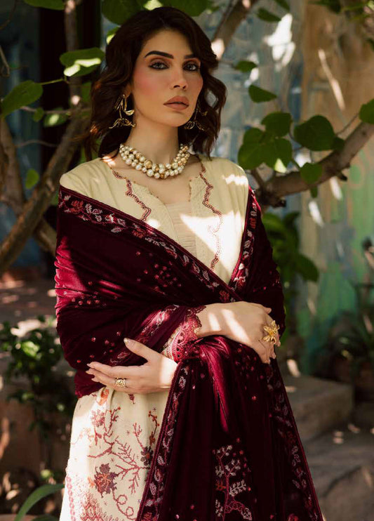 nureh leather peach embroidered winter suit for women
nureh leather peach unstitched 3-piece suit with velvet shawl