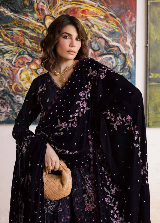 nureh leather peach embroidered winter suit for women
nureh leather peach unstitched 3-piece suit with velvet shawl