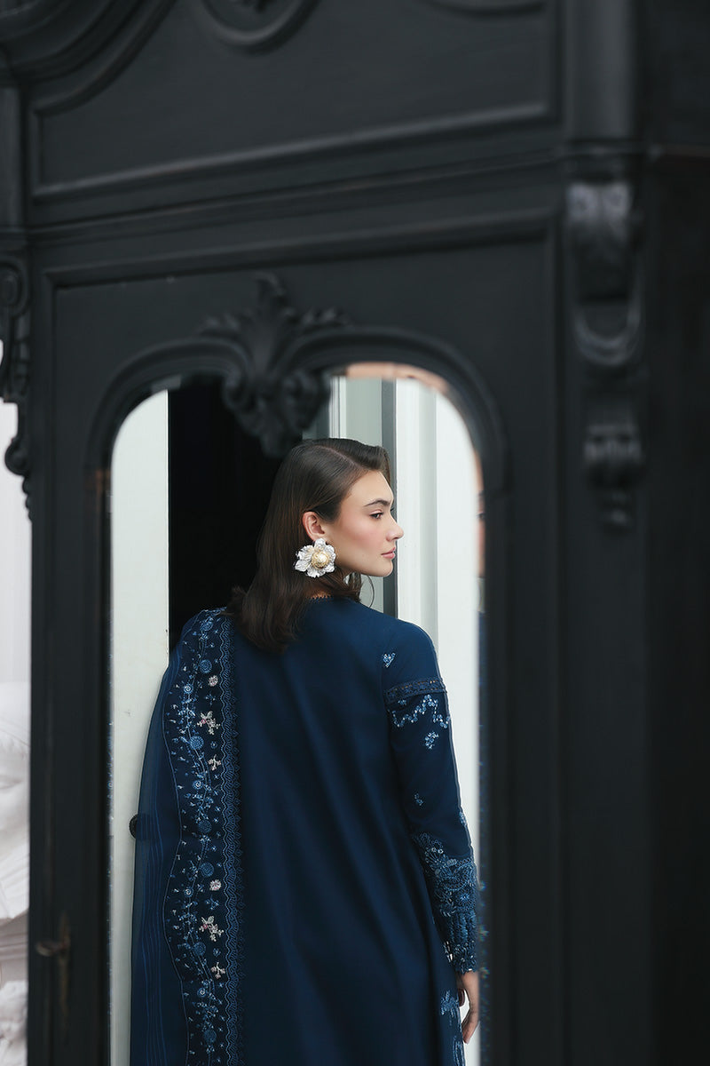 Qalamkar Qline Lawn Drop 1 =ZOHAl Aangan the essence of lawn & chiffon