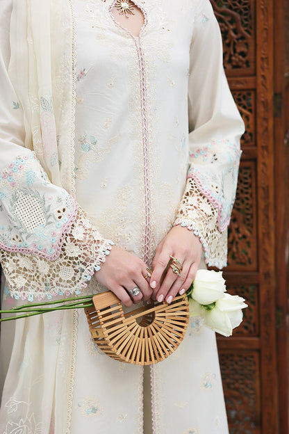 Qalamkar Qline Lawn Drop 1 =SAVERA Aangan the essence of lawn & chiffon