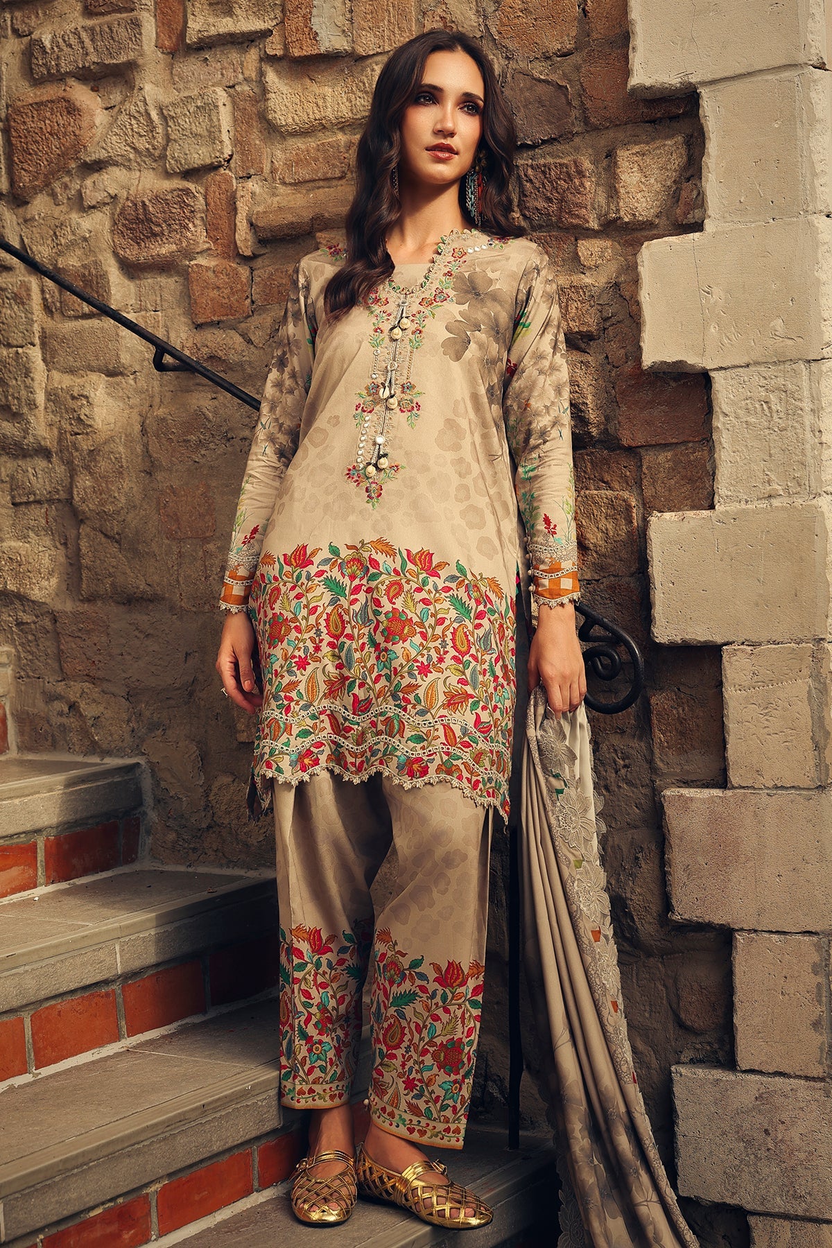 Aangan Charizma CCW7-07 embroidered linen unstitched suit front