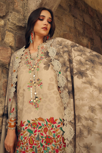 Aangan Charizma CCW7-07 embroidered shawl pallu patti detail