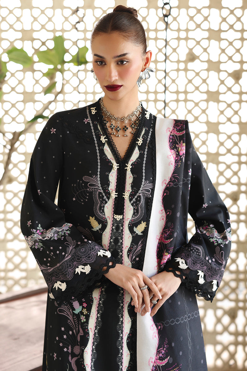 	Qalamqar QLine luxury suit in authentic Pakistani tailoring