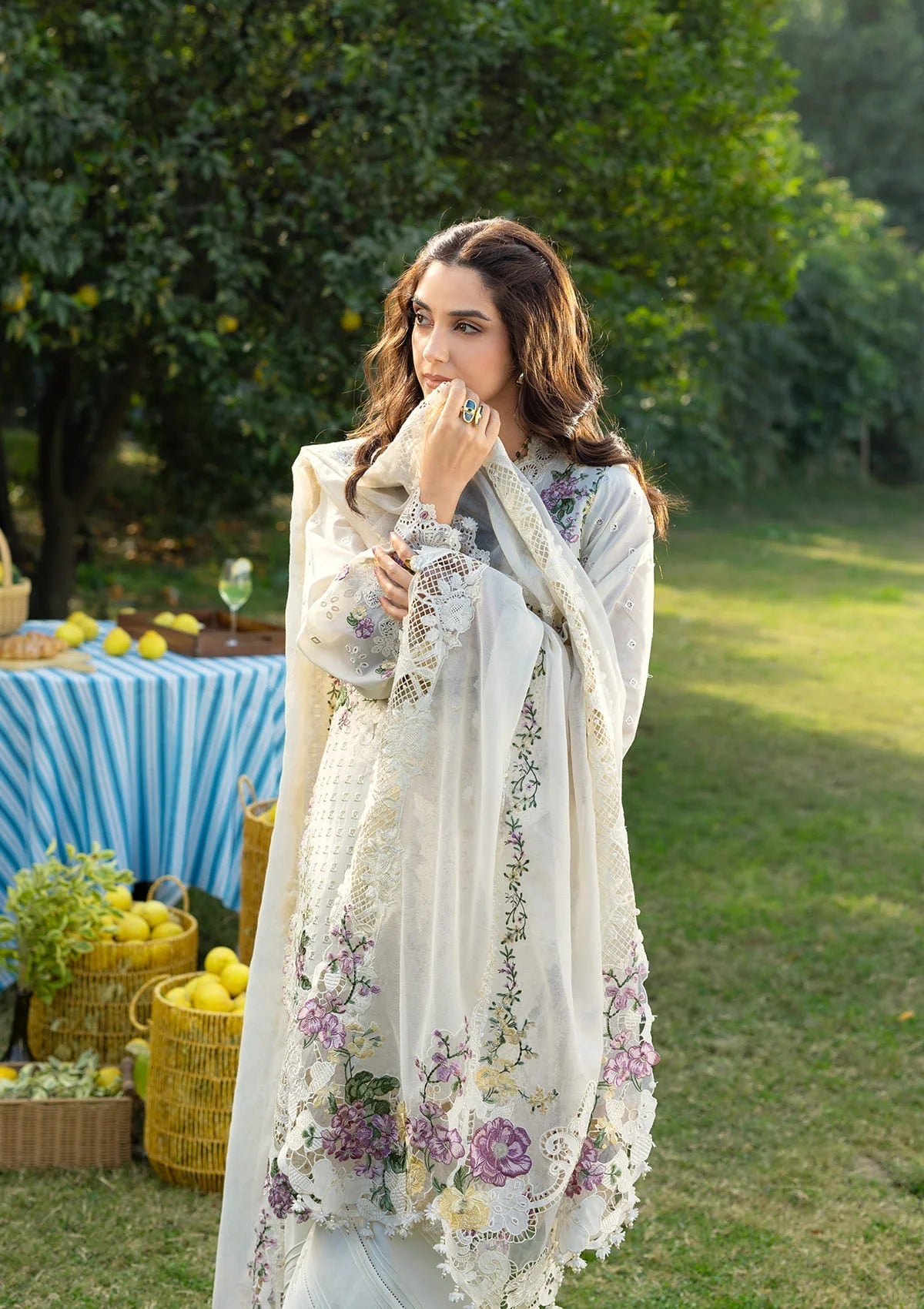 ELAF LUXURY LAWN '26=-3A PERLE Aangan the essence of lawn & chiffon
