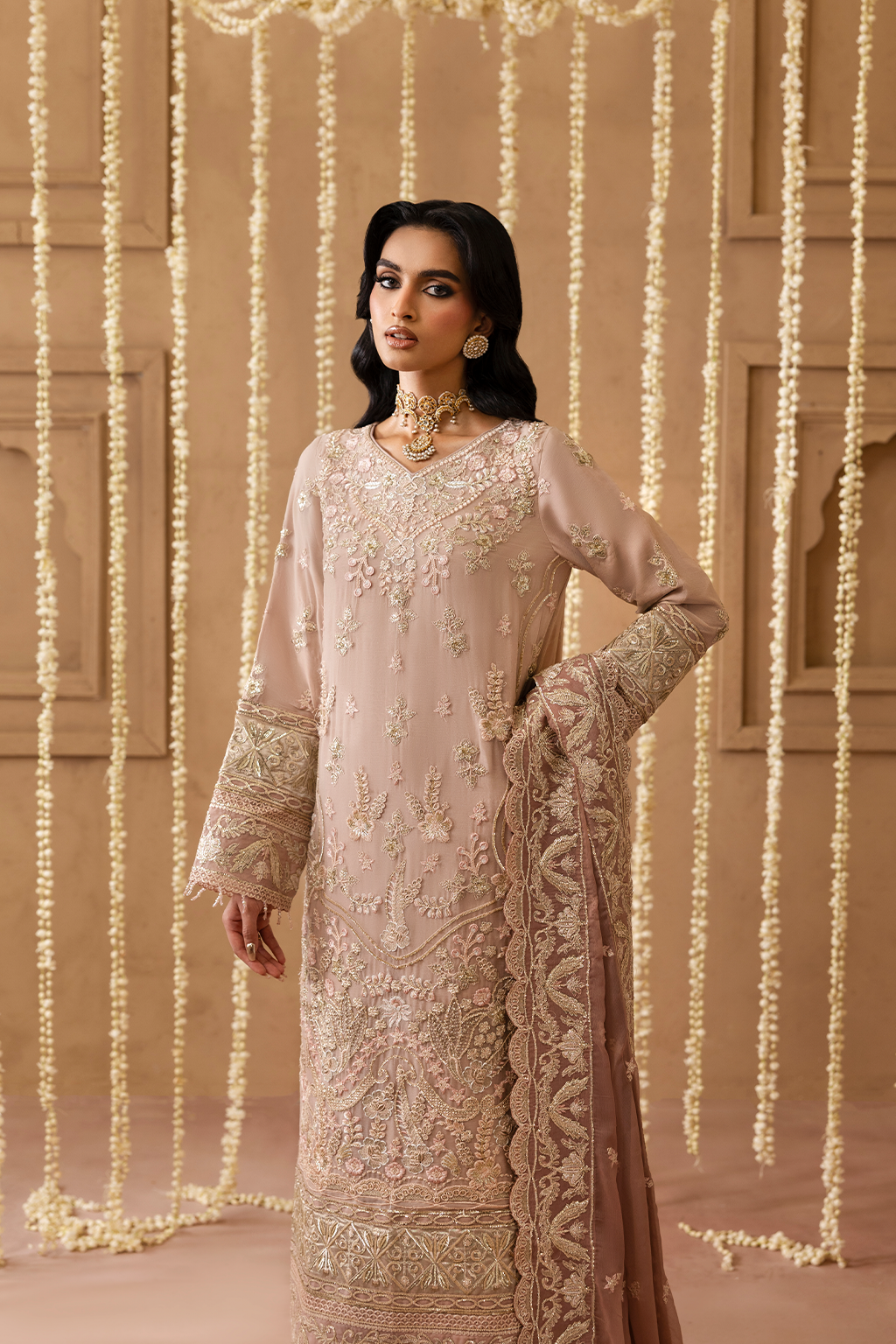  	Buy Emaan Adeel festive chiffon suits online in India
• 	Original Pakistani chiffon suits by Emaan Adeel in Lucknow
• 	Emaan Adeel designer salwar suits available in India
• 	Shop Emaan Adeel chiffon suits for weddings in Luckno