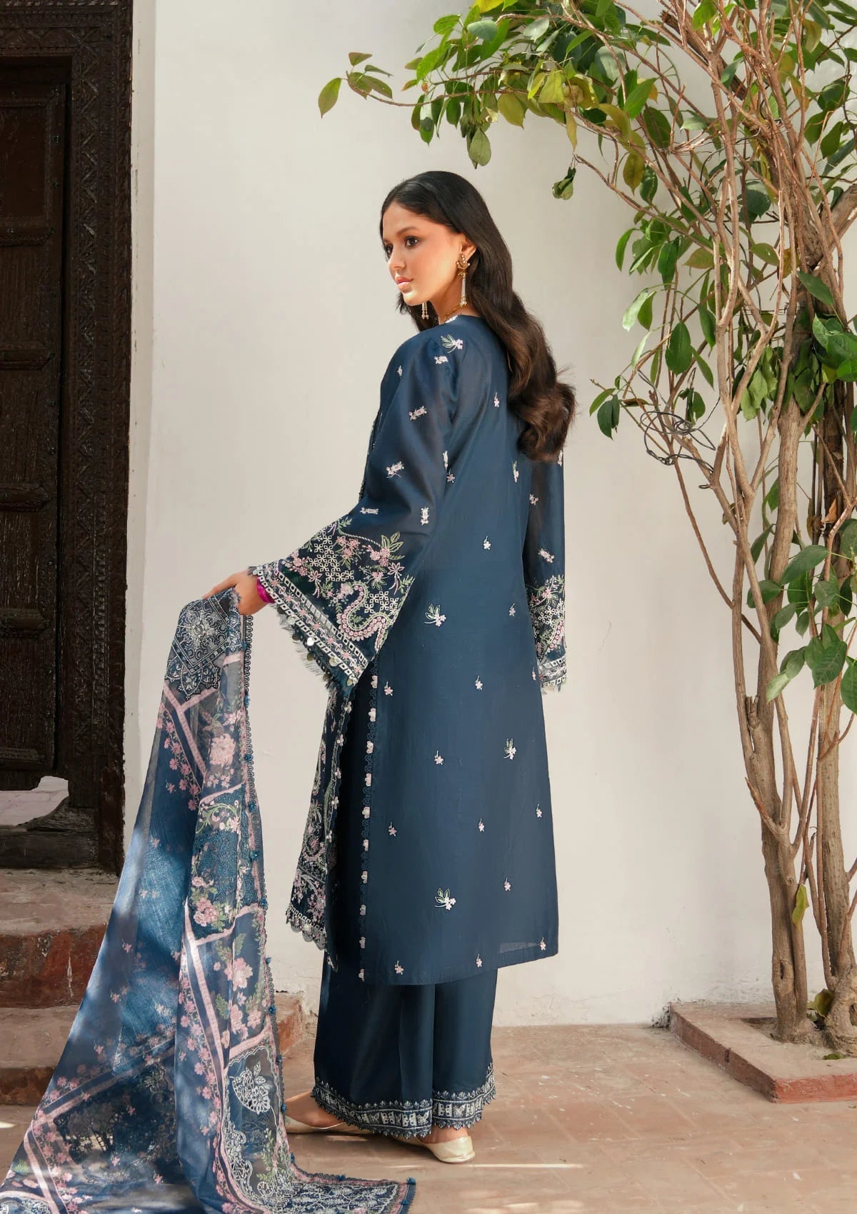 KAHF LUXURY LAWN 2026=1a Aangan | the Essence of Lawn & Chiffon