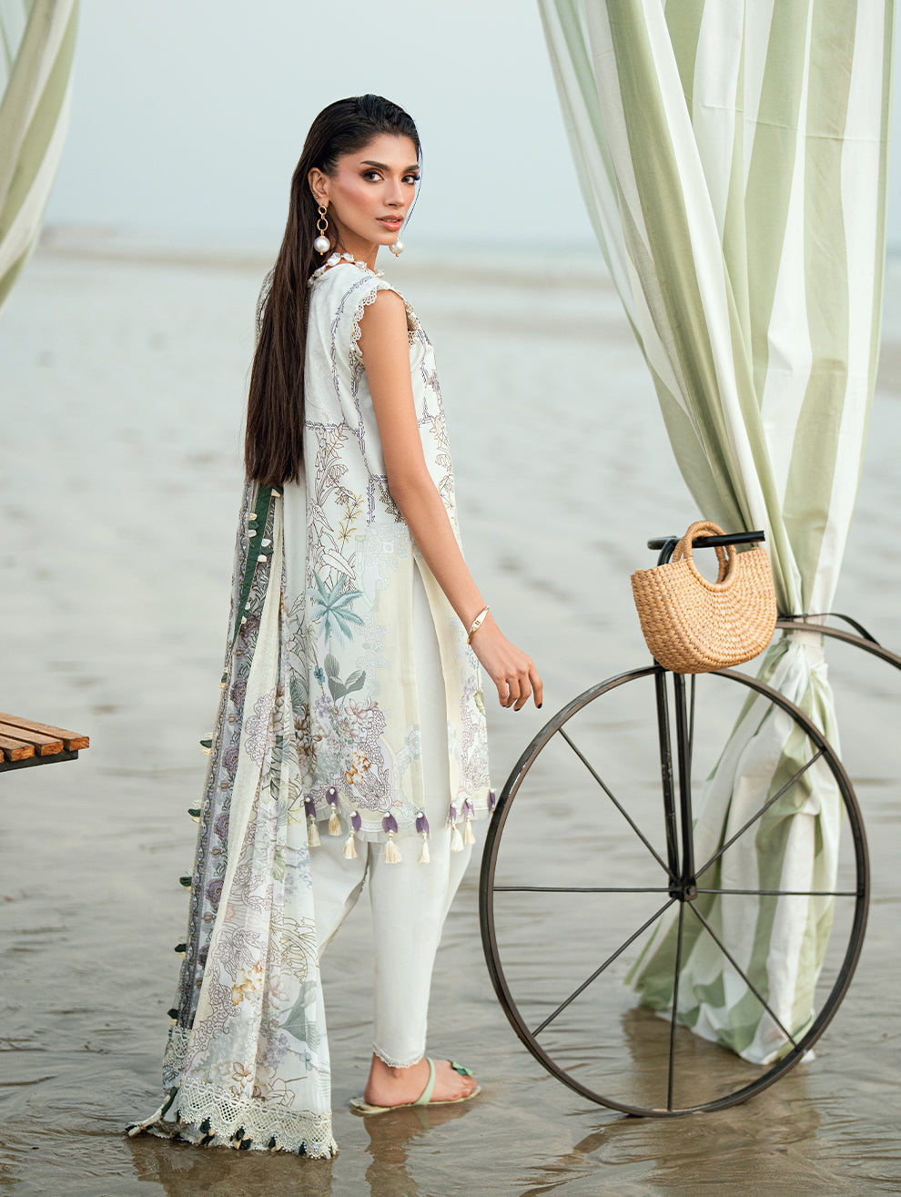 Jade Needle Wonder 2026-08 Aangan | the Essence of Lawn & Chiffon