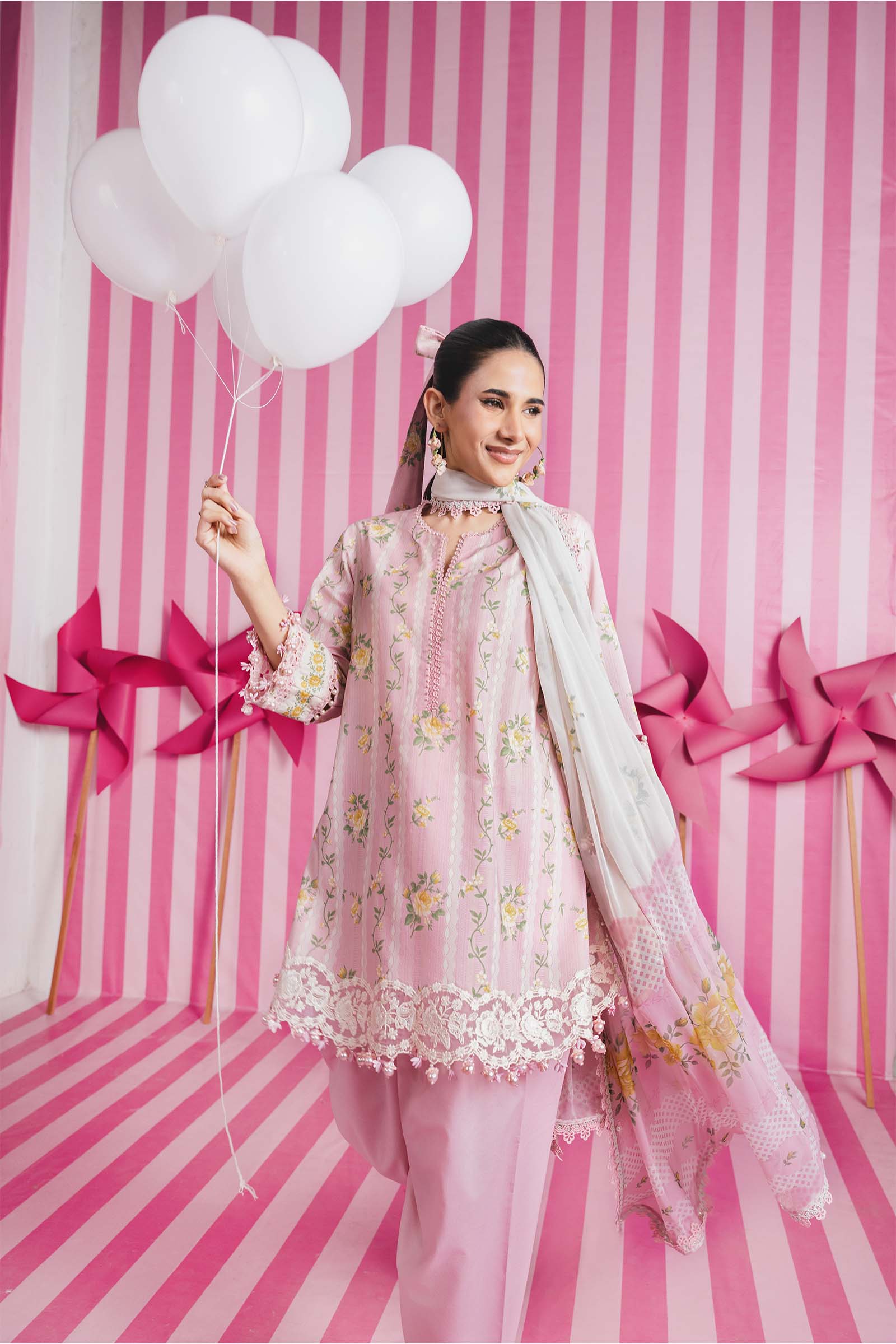 MARIA.B M.BASIC LAWN 202=2A Aangan the essence of lawn & chiffon