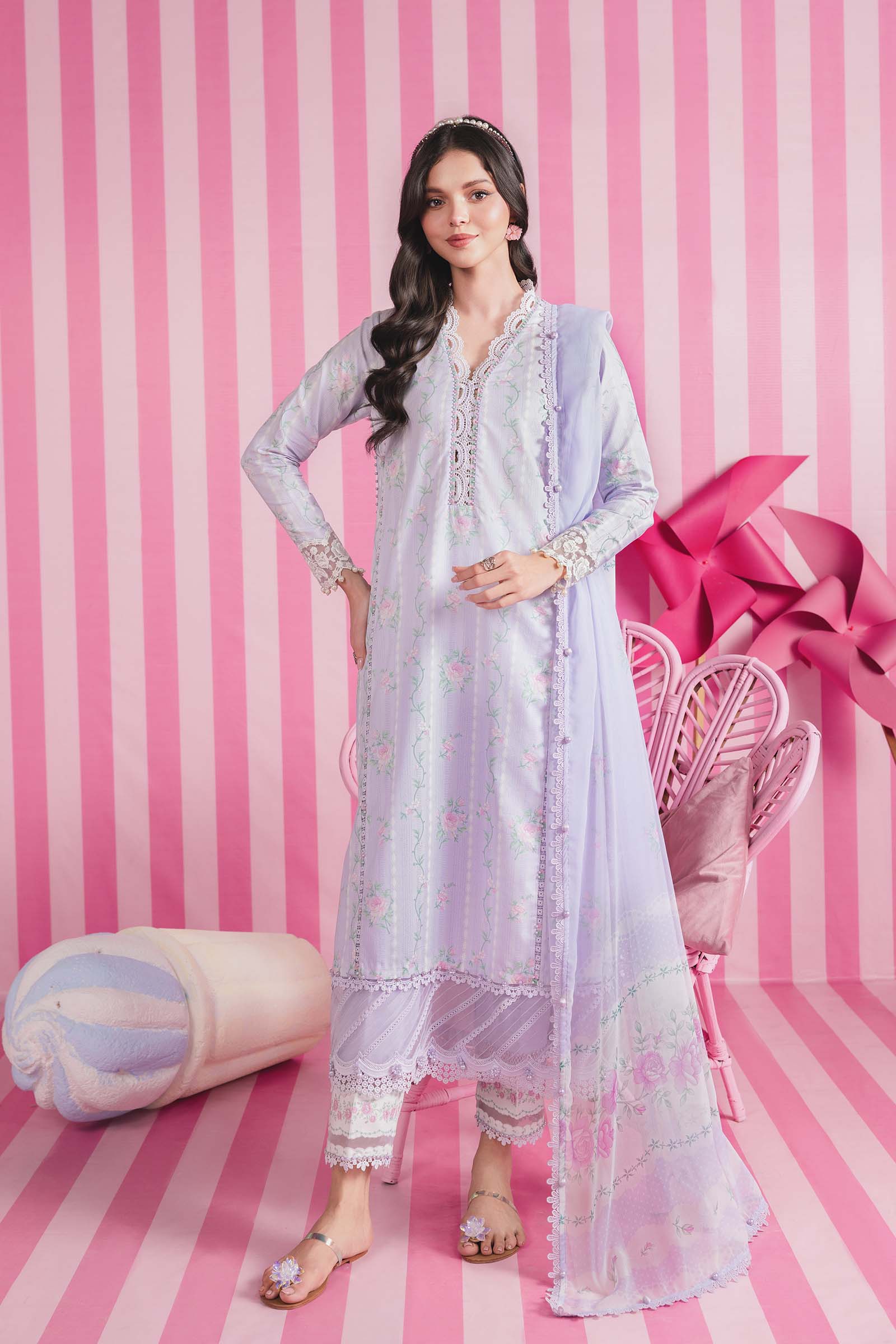MARIA.B M.BASIC LAWN 202=2B Aangan the essence of lawn & chiffon