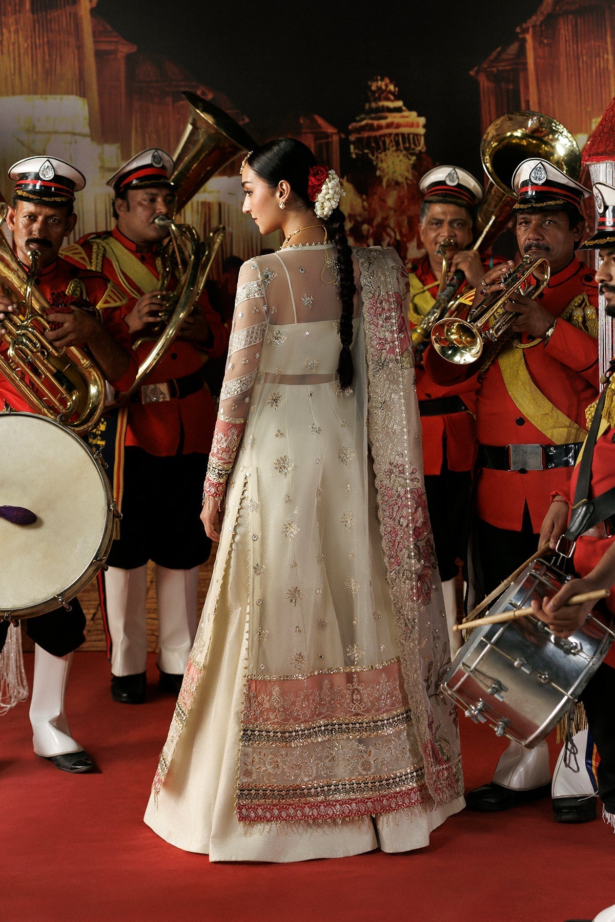 Off white embroidered Pakistani bridal suit dupatta detail - Aangan