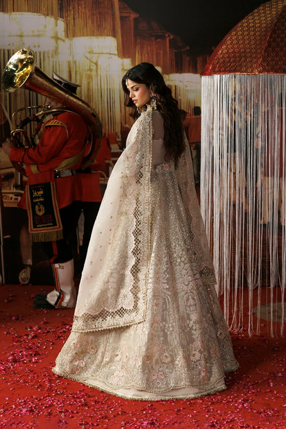 Skin Organza Pakistani wedding suit dupatta embroidery detail - Aangan