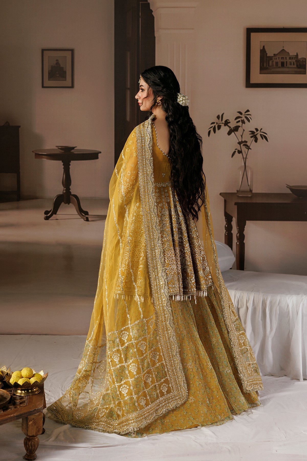 Golden Organza Pakistani wedding suit dupatta detail - Aangan