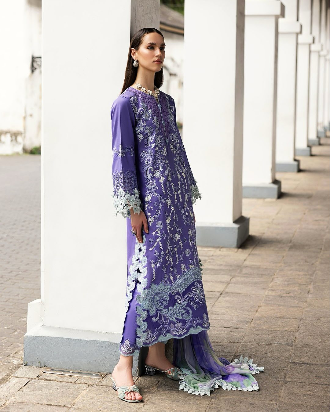 Mushq Manaram Luxury Lawn ’25