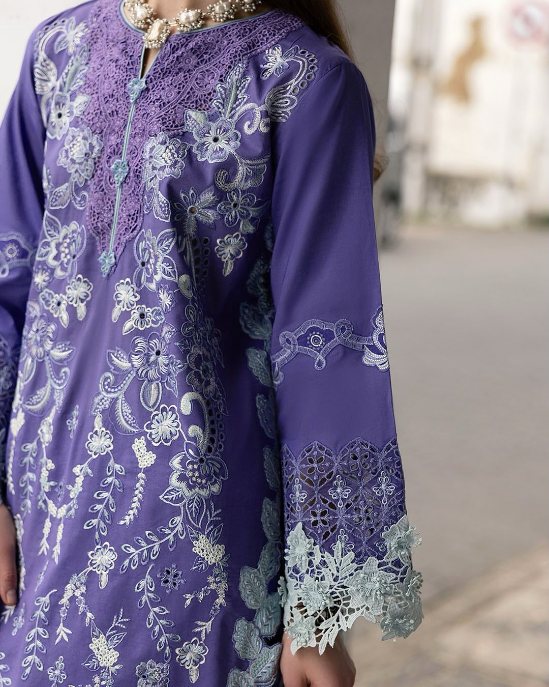 Mushq Manaram Luxury Lawn ’25