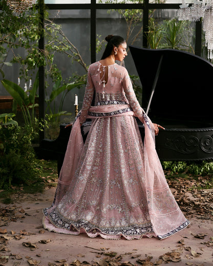 - Premium organza in baby pink and purple tones
