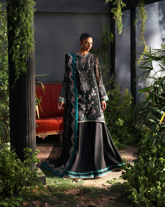 - Ideal for festive wear, bridal events, and formal gatherings
