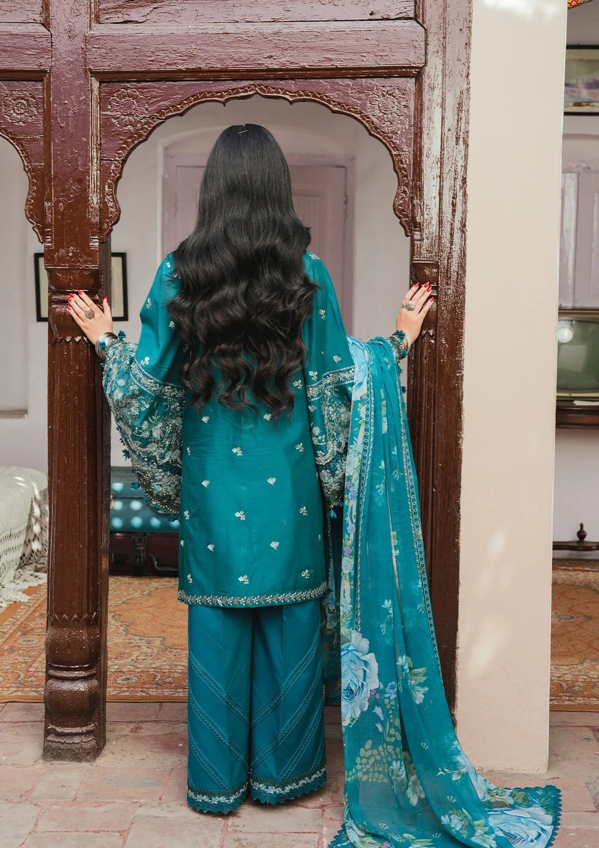 KAHF LUXURY LAWN 2026 =5A Aangan | the Essence of Lawn & Chiffon