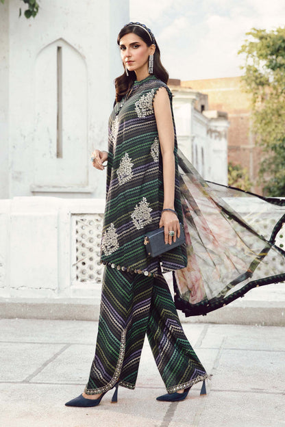 	Elegant Maria B MPrint Fall/Winter ensemble with paisley motifs and seasonal hues