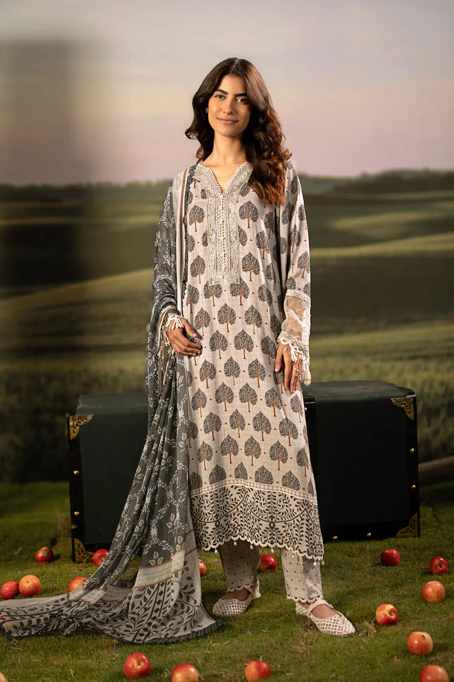 Maria B MBasic Pakistani Fall Dresses – Unstitched & Ready-to-Wear Suits India