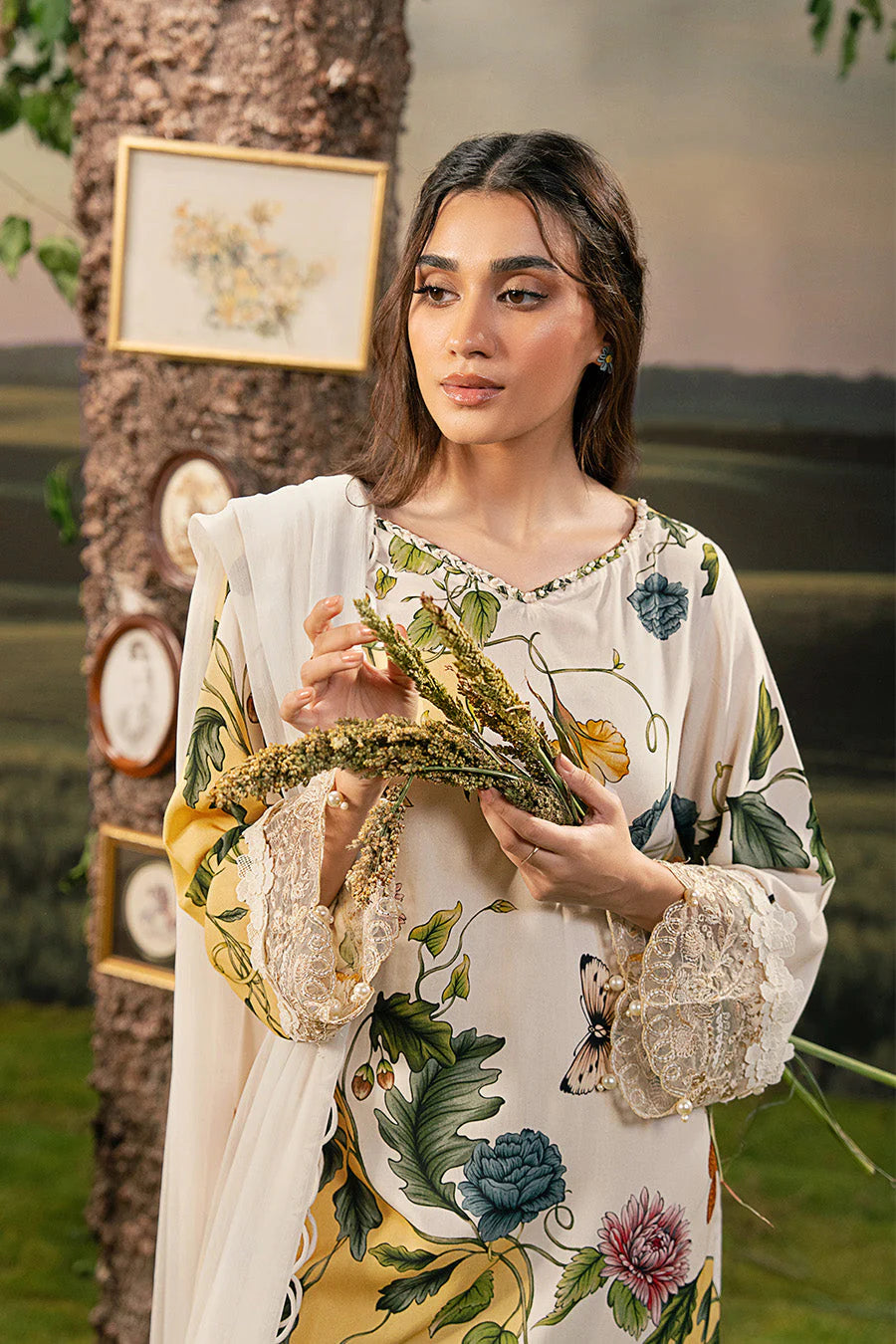 Maria B MBasic Fall/Winter Collection 2025 – Pakistani Dresses Online in India