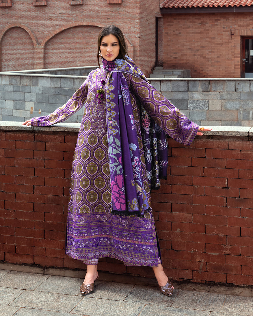 	Mushq Broadway festive winter collection for ladies
• 	Elegant Pakistani winter outfits by Mushq Broadway
• 	Mushq Broadway luxury salwar suits for cold weather
• 	Mushq Broadway winter fashion Pakistani suits online