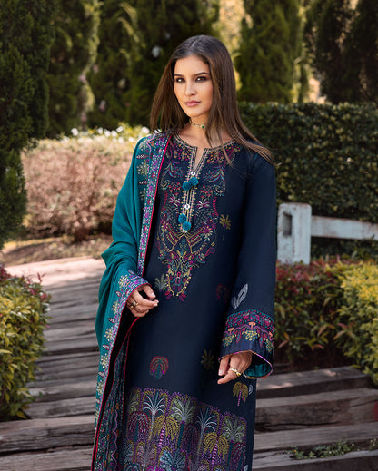 	Mushq Broadway festive winter collection for ladies
• 	Elegant Pakistani winter outfits by Mushq Broadway
• 	Mushq Broadway luxury salwar suits for cold weather
• 	Mushq Broadway winter fashion Pakistani suits online