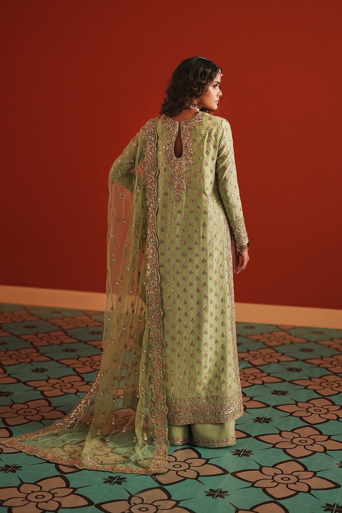 Afrozeh Divani Silk 2025-SHAHVAR Aangan the essence of lawn & chiffon